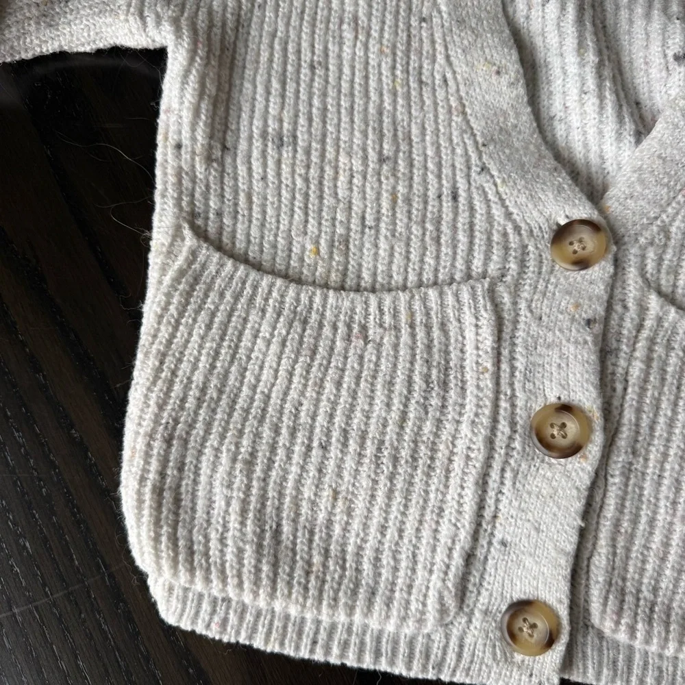 Old Navy Cream Button-Up Cardigan Girls Medium (8)